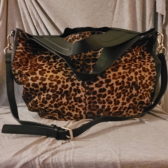 Black leather Vince Camuto bag - Picture 4 of 5